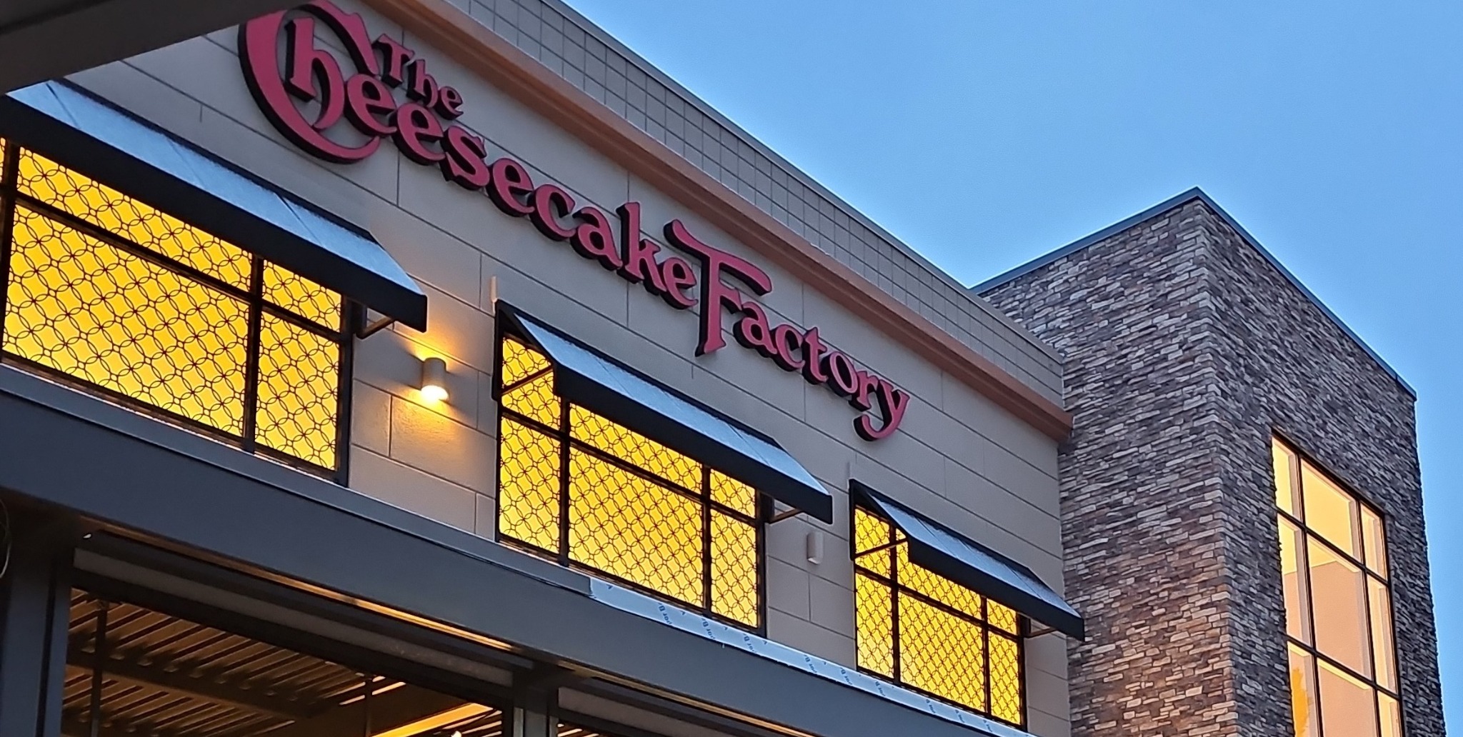 The Cheesecake Factory — Custom Metal Window Trim
